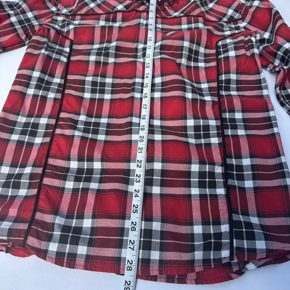 Men’s Montero Jeans Embroidered Shirt
Size Medium​​ - Picture 7 of 8